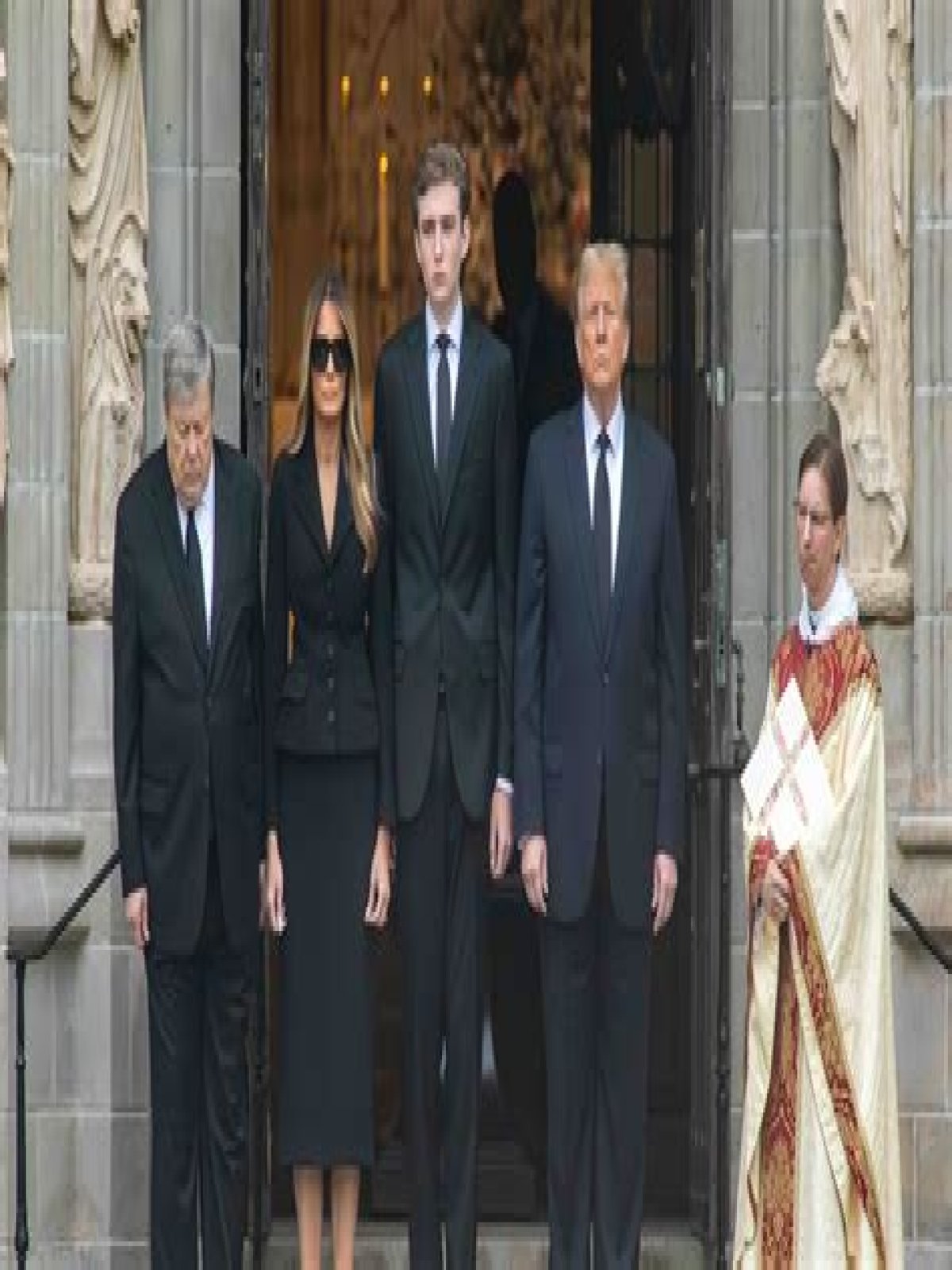 Unveiling Barron Trump's Girlfriend: A Glimpse Into Their Lives